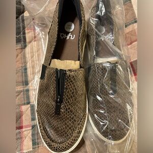Ryka Vivva snake slip on shoe